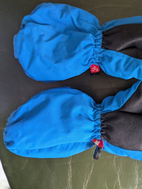 KOMBI Candy Man Child Mittens for enfants/ 1-2 years old - Picture 3 of 6